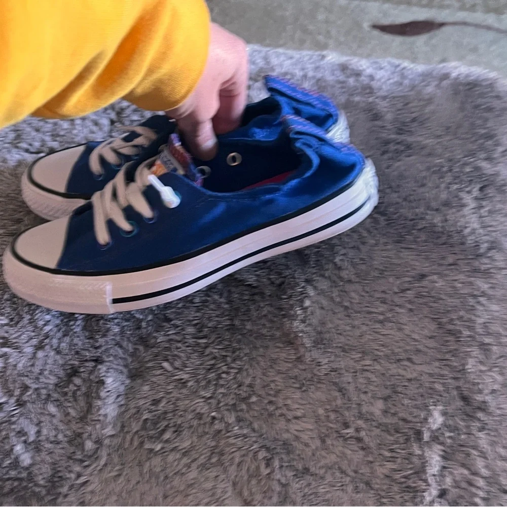 Converse Kids Low Top Sneakers in Blue and White